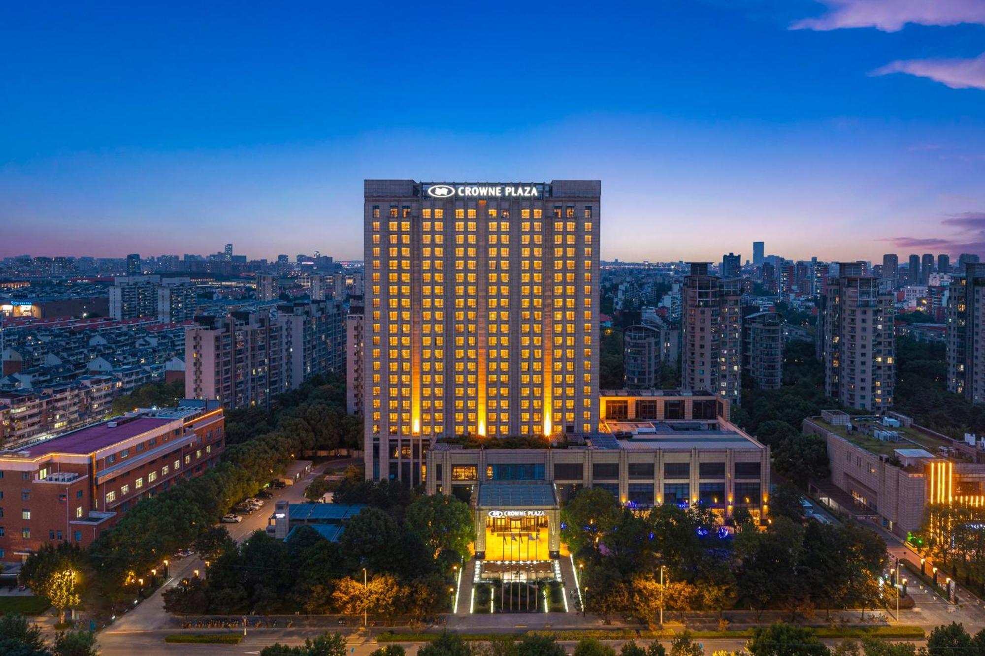 Crowne Plaza Shanghai Jinxiu, An Ihg Hotel Exteriör bild